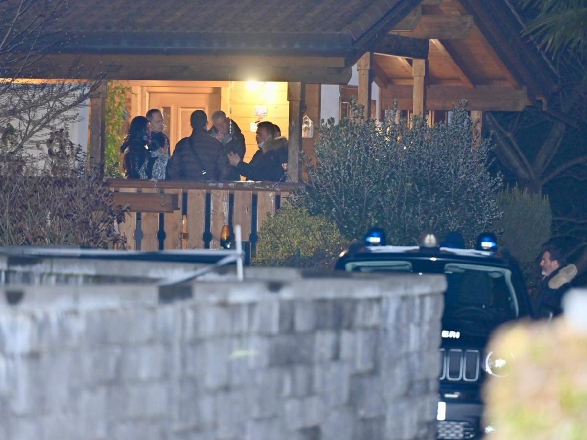 Como, marito e moglie 70enni trovati senza vita nella loro abitazione: si sospetta un caso di omicidio-suicidio