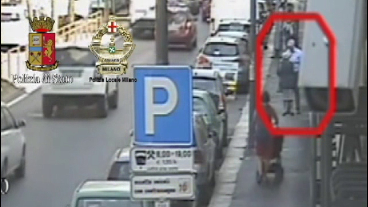 Truffe di Natale a Milano, falsi agenti, tecnici e consulenti: «Sempre più donne in azione, ispirano fiducia»