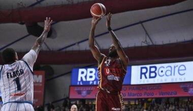 Basket Serie A: Venezia vola alle Final Eight, Trapani crolla a Sassari