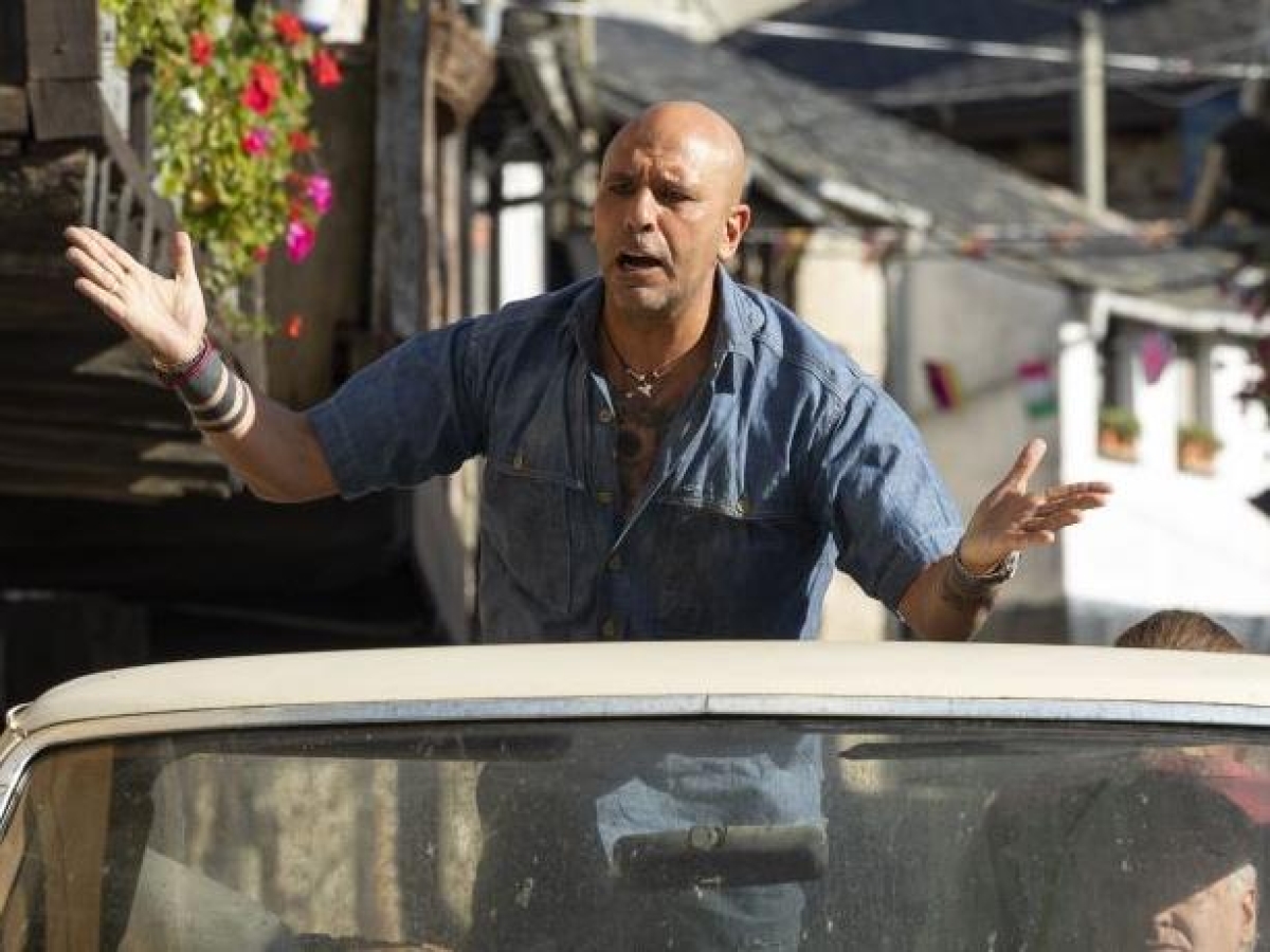 Checco Zalone con «Buen Camino» lancia la sfida ad «Avatar»: «Non bisogna lamentarsi, sono scorretto, punto a incassare»