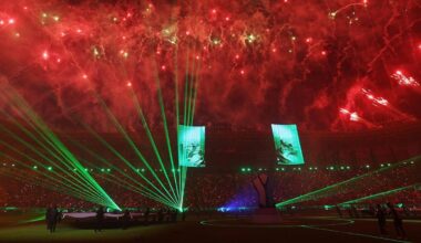 Napoli-Bologna: seggiolini vuoti e teloni in curva per la finale di Supercoppa