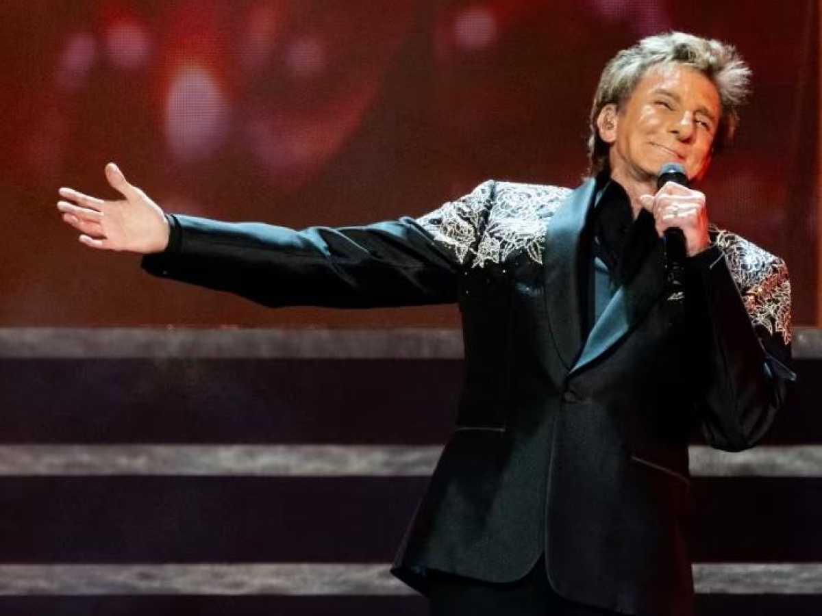 Barry Manilow annuncia lo stop, «Ho un tumore al polmone sinistro»