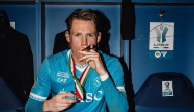 Napoli: da Lukaku a Juan Jesus, non c'è festa senza sigaro