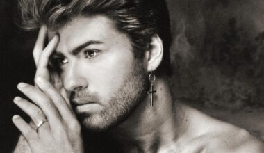 George Michael, morto a Natale 9 anni fa: ascesa e caduta di un genio (infelice) «processato» perché gay in tempi oscuri