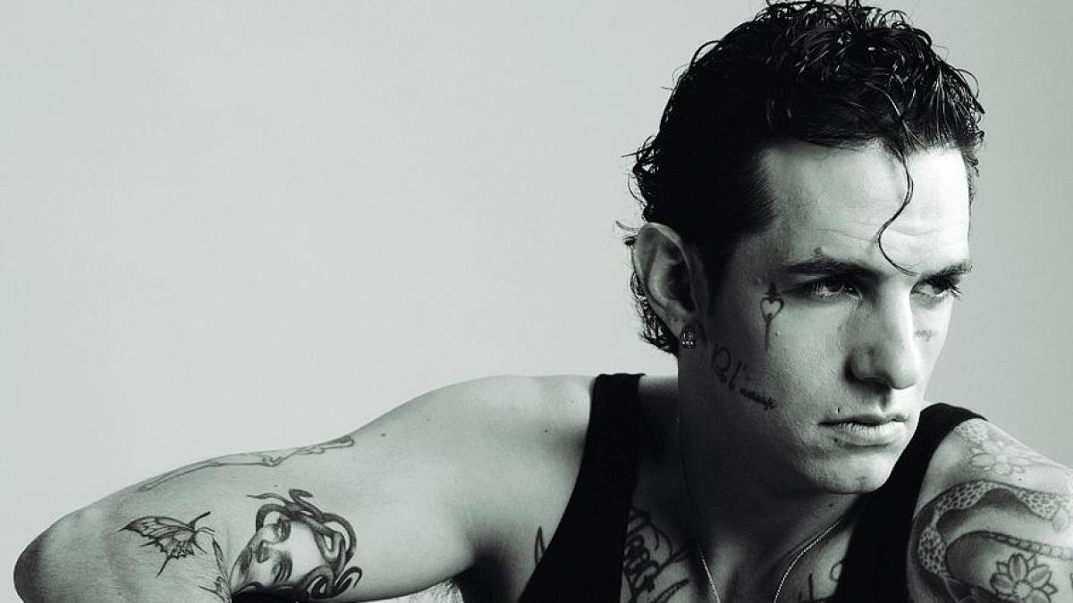 Achille Lauro: «Incoscienti giovani come me. Resto single per non tradire. Me ne andai di casa a 15 anni e oggi aiuto i ragazzi fragili»