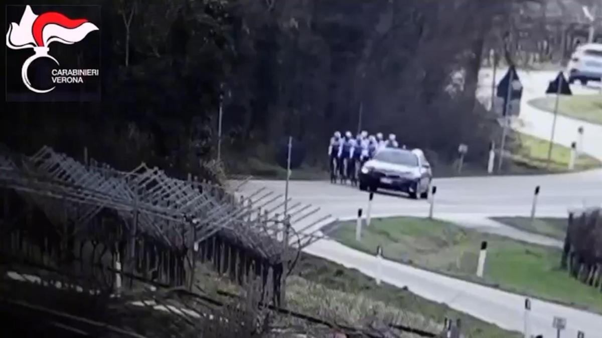 Arrestato uomo che sparò a ciclisti per strada: movente odio per le biciclette