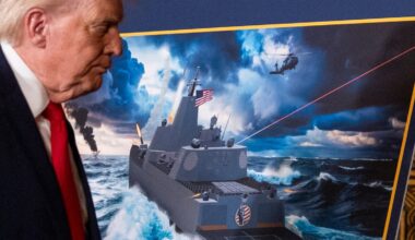 «Trump first», dalle mire sulla Groenlandia alla «flotta dorata» e la purga degli ambasciatori: la megalomania del presidente