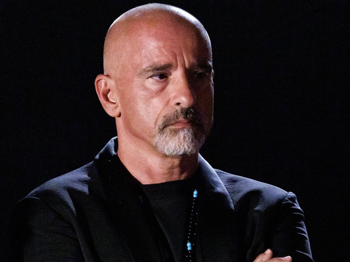 Eros Ramazzotti, il vicino di casa gli chiede 200 mila euro per i danni all'appartamento al City Life di Milano: «Ma si rifiuta di pagare»