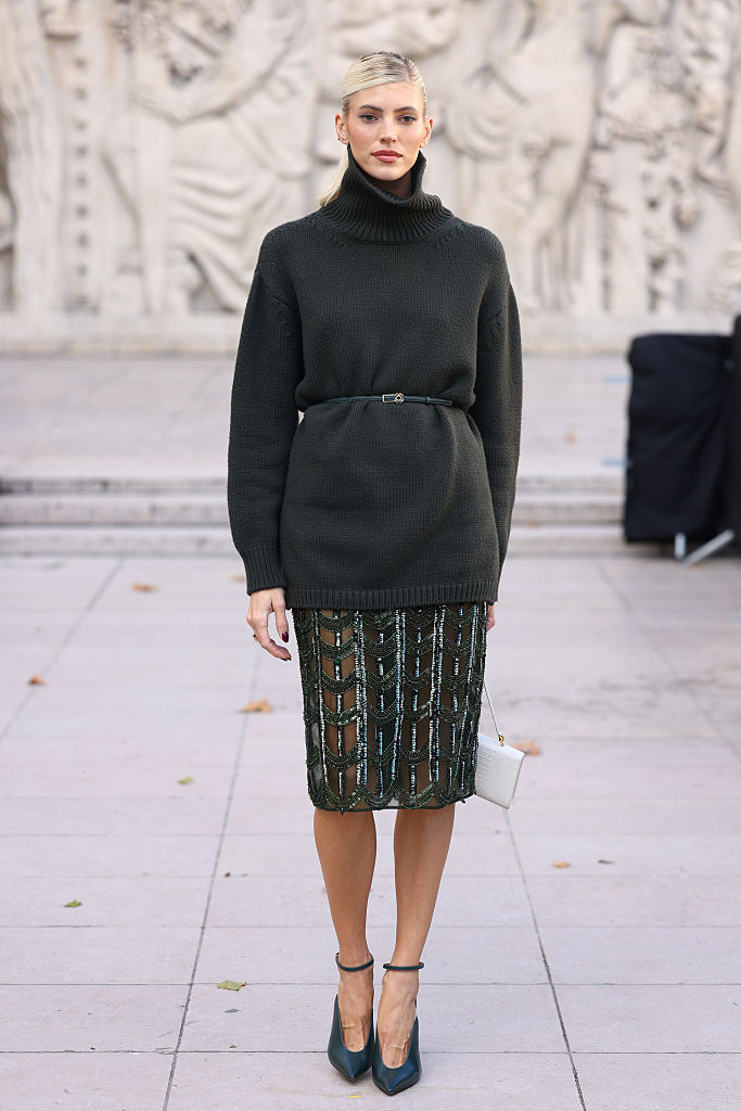 Capodanno, i vestiti per brillare: i modi per indossare le paillettes, dai look casual a quelli da cocktail in grande stile