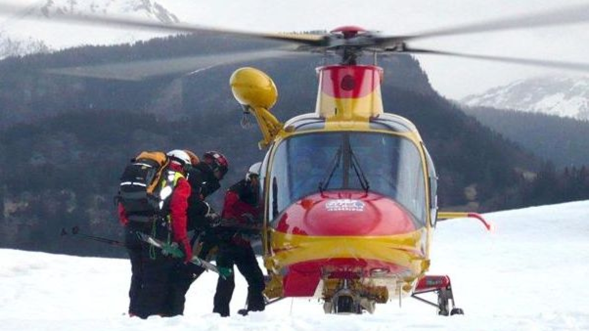 Valanga in Alto Adige, muore travolto dalla neve davanti alla moglie. L'incidente in valle Aurina