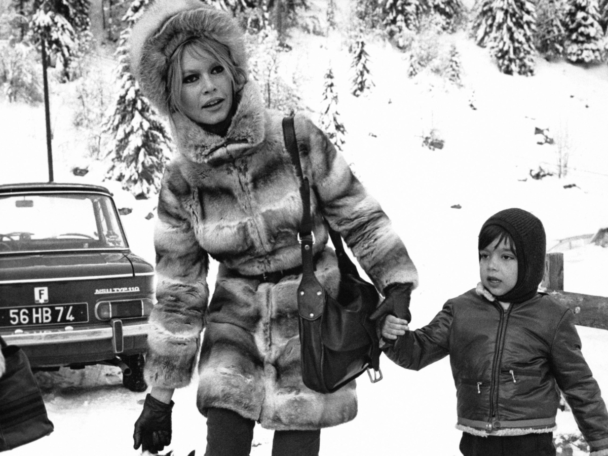 Brigitte Bardot, il nodo dell'eredità: al figlio «ripudiato» spetterebbe il 50 per cento, ma lei ha già ceduto quasi tutto