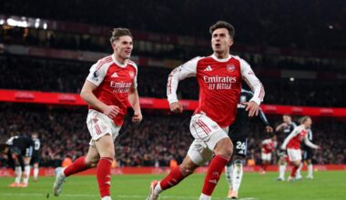 L'Arsenal batte l'Aston Villa 4-1. Pareggiano Chelsea e United, ok il Newcastle