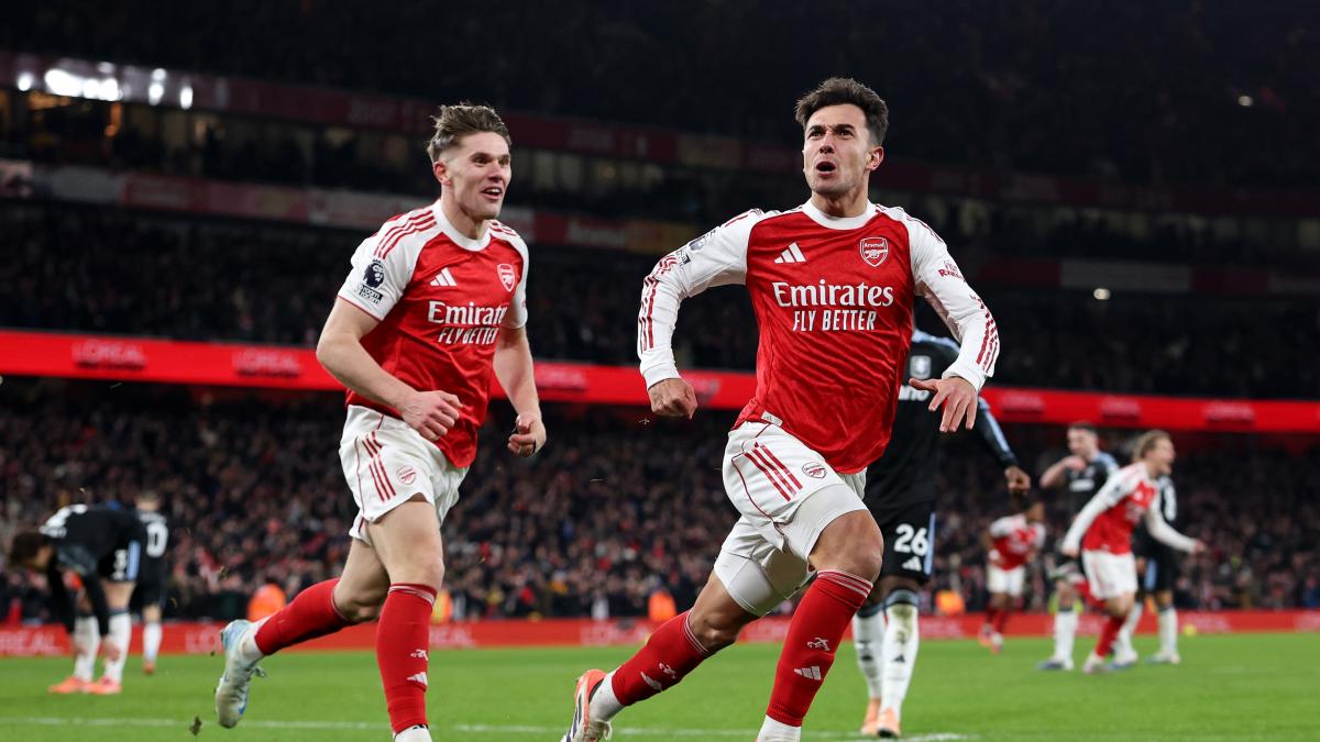L'Arsenal batte l'Aston Villa 4-1. Pareggiano Chelsea e United, ok il Newcastle