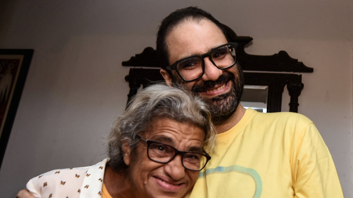 Regno Unito, il rientro di un attivista egiziano diventa un caso politico: «Sui suoi social frasi ripugnanti»