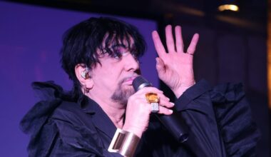 Ivan Cattaneo: «David Bowie antipatico: era geloso di me. Io creavo il mio look, oggi Achille Lauro e i Maneskin vestono griffati»