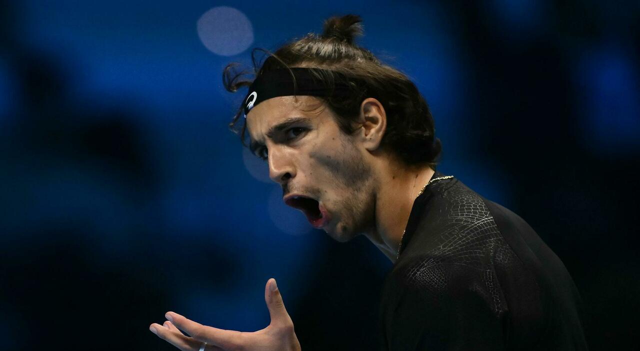 Lorenzo vince in due ore e 47 minuti e rimane in corsa a Torino