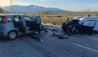 Incidente ad Atessa, schianto tra due auto: morte tre donne