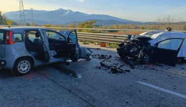 Silvana e Stefania avevano 66 e 58 anni, Loredana 64. Il frontale tra due auto