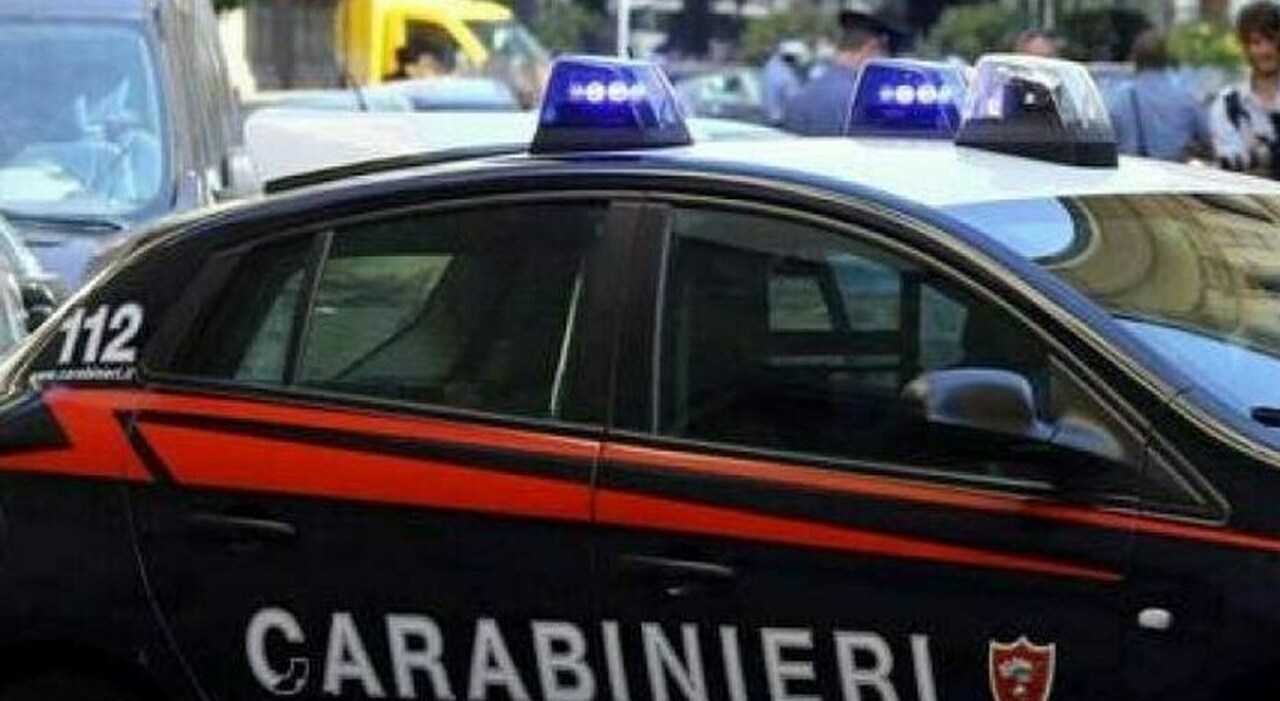 Camorra, blitz contro il clan Licciardi. Imponevano il pizzo dal carcere: scattano 21 arresti