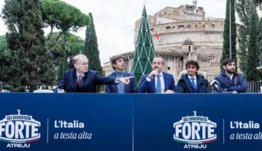 Lucio Malan, Giovanni Donzelli, Francesco Filini, Galeazzo Bignami e Fabio Roscani durante la presentazione di Atreju 2025â€, Roma, MartedÃ¬ 2 Dicembre 2025 (Foto Roberto Monaldo / LaPresse) Lucio Malan, Giovanni Donzelli, Francesco Filini,...