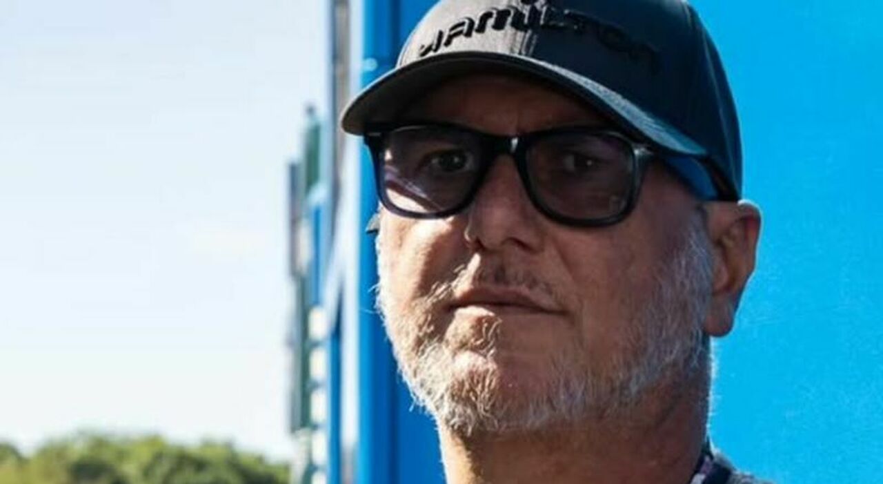 «Ho un tumore al pancreas, mia sorella morì dello stesso male. Sono gonfio e pelato, sui social pensavano a un cambio look»