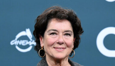 Monica Guerritore a Verissimo: la malattia, il rapporto con le figlie e la storia d'amore con Zaccaria «Lui è più geloso, non ha visto... - Il Messaggero