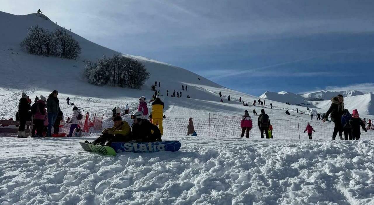 Un ponte sugli sci: «Pronti all’assalto». La montagna si prepara a migliaia di arrivi per l’Immacolata. Ecco le piste aperte - Corriere Adriatico