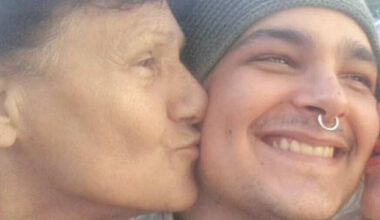 Acilia, uccide la nonna a martellate e poi cerca di scappare in metro. «Sono anni che vengo maltrattato»