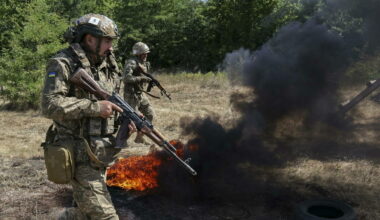 Guerra Ucraina, Lavrov: «Reagiremmo a eventuale schieramento di truppe europee in Ucraina». Cremlino: «Lavoriamo per la pace, non per... - Il Messaggero
