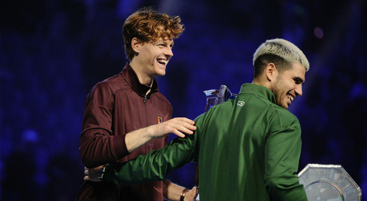 Sinner quando gioca? Jannik e Alcaraz al One million dollar Point Slam prima degli Australian Open: come funziona e quando può tornare n.1 - Il Messaggero