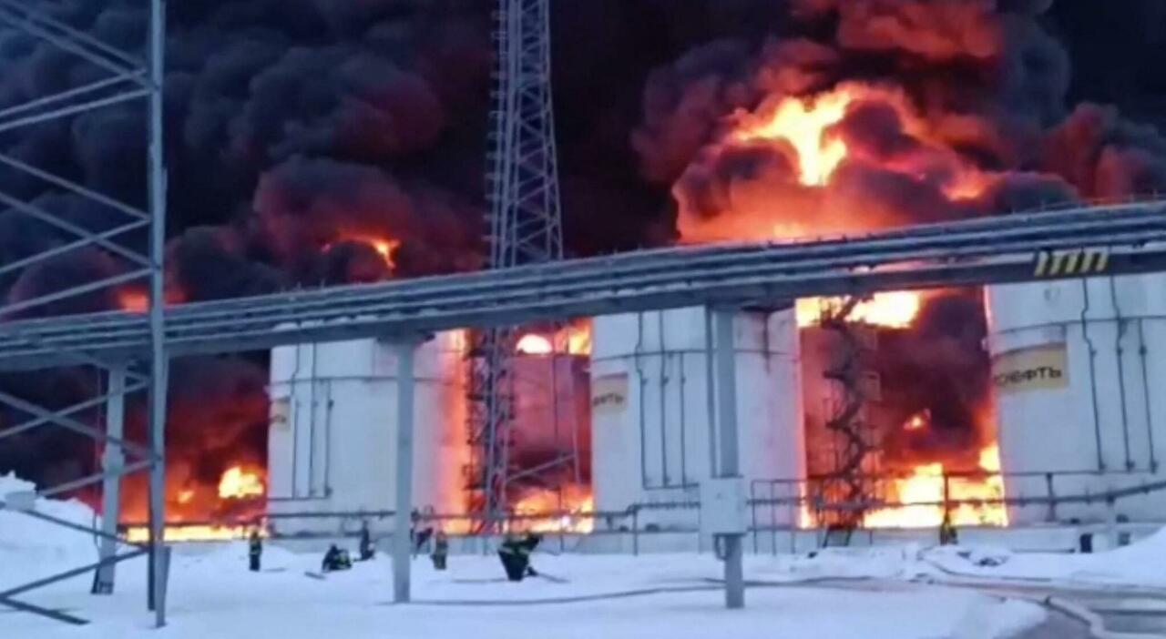 La guerra del petrolio. Kiev colpisce duramente un