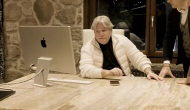 a loro un premio di 1,618 euro per ogni giorno di lavoro con noi»