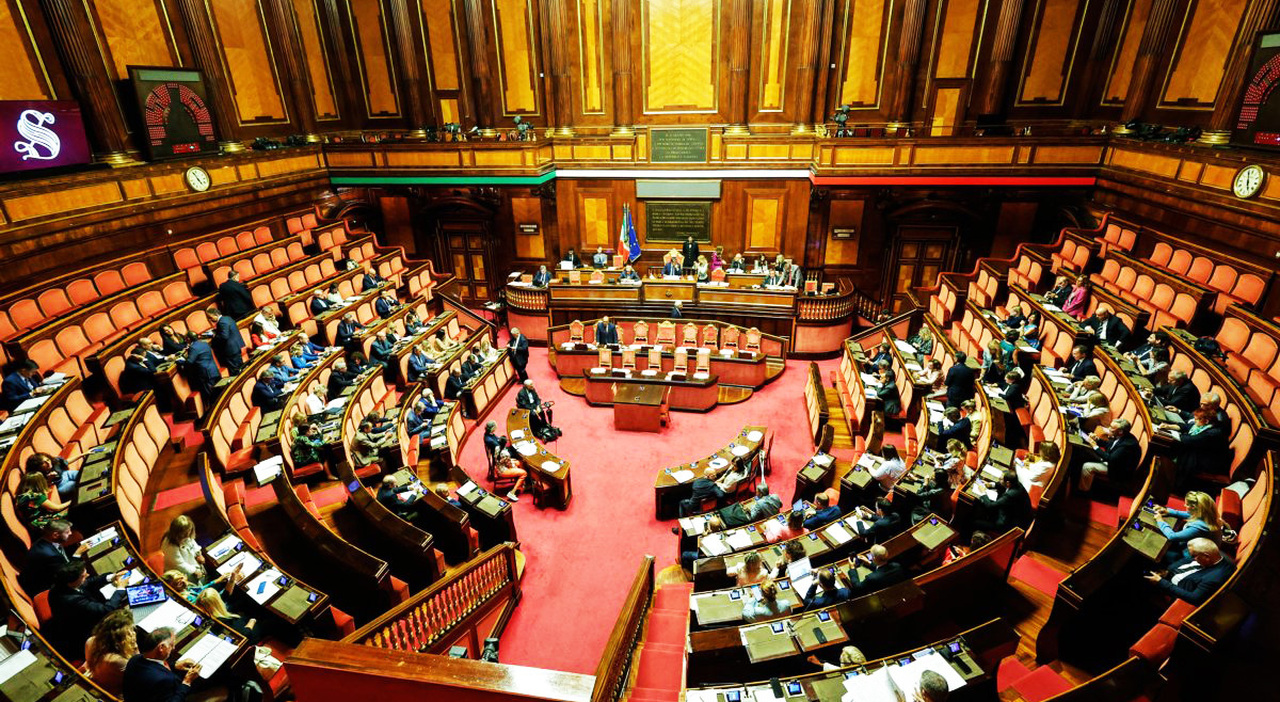 lunedì in Aula, martedì il voto. Bagarre sul condono