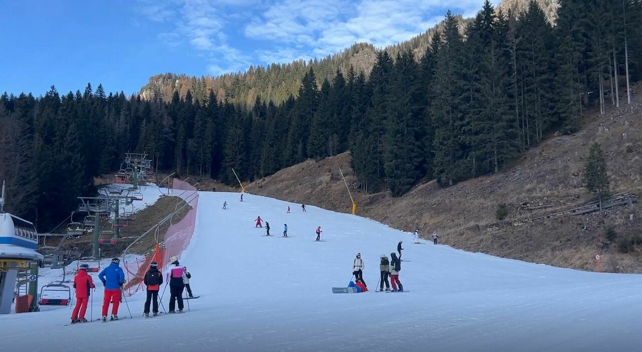 «Ritardi inspiegabili nell'innevamento artificiale delle piste da sci»