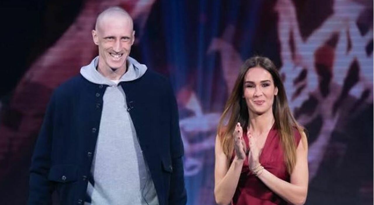 «La leucemia è in remissione, in coma Erika mi faceva sentire la canzone di Olly »