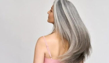 Capelli bianchi e cancro, il sorprendente legame scoperto dai medici grazie allo studio sulle cellule staminali