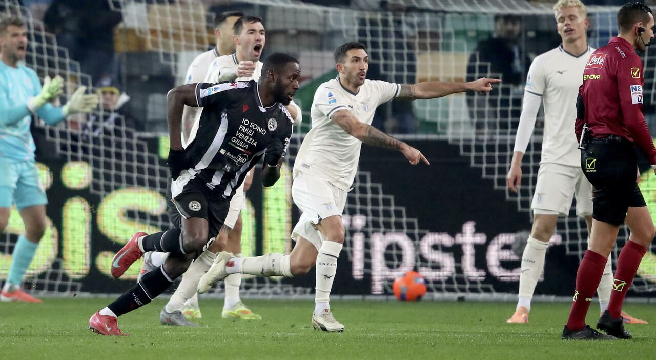 Udinese-Lazio 1-1, le pagelle: Davis (7) prodezza allo scadere, Vecino (7) non basta, Isaksen (4) pessimo impatto - Il Messaggero