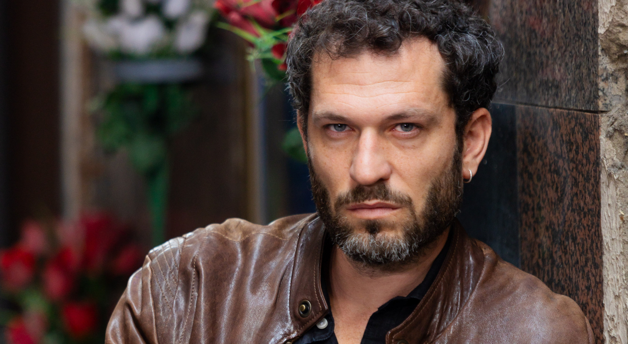 Un Posto al Sole, le anticipazioni di martedì 30 dicembre: Eduardo è a caccia di guai - Il Mattino