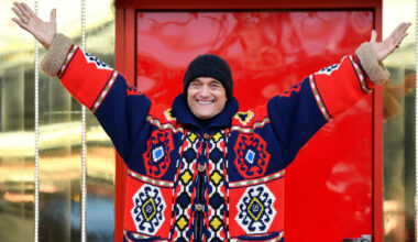 Alfonso Signorini si autosospende da Mediaset dopo le accuse di Corona. I legali: «Campagna diffamatoria»