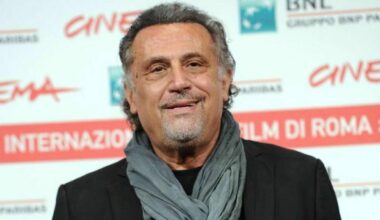 «Vivo in campagna, non ho più la Ferrari. Moana Pozzi mi diede 7 come amante. La cocaina? L'ho tirata ma sono riuscito a mollarla»