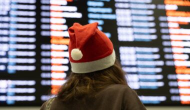 Viaggiare a Natale 2025, gli aeroporti italiani più o meno puntuali