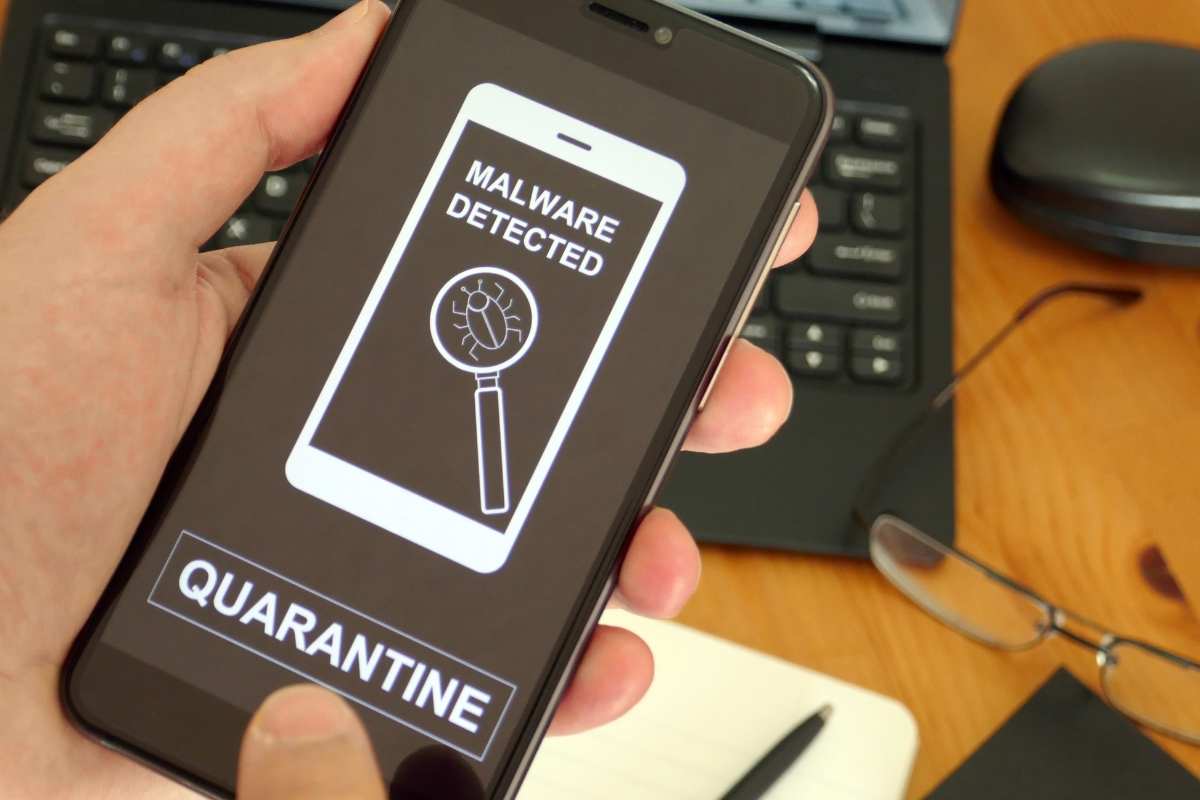 Cellik, il nuovo malware che spia gli utenti e infetta le app: come difendersi