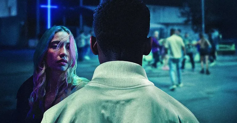 Colleferro. “40 secondi” il film. Un documentario? No: opera cinematografica astrattamente ispirata dall’omonimo libro di Federica Angeli...