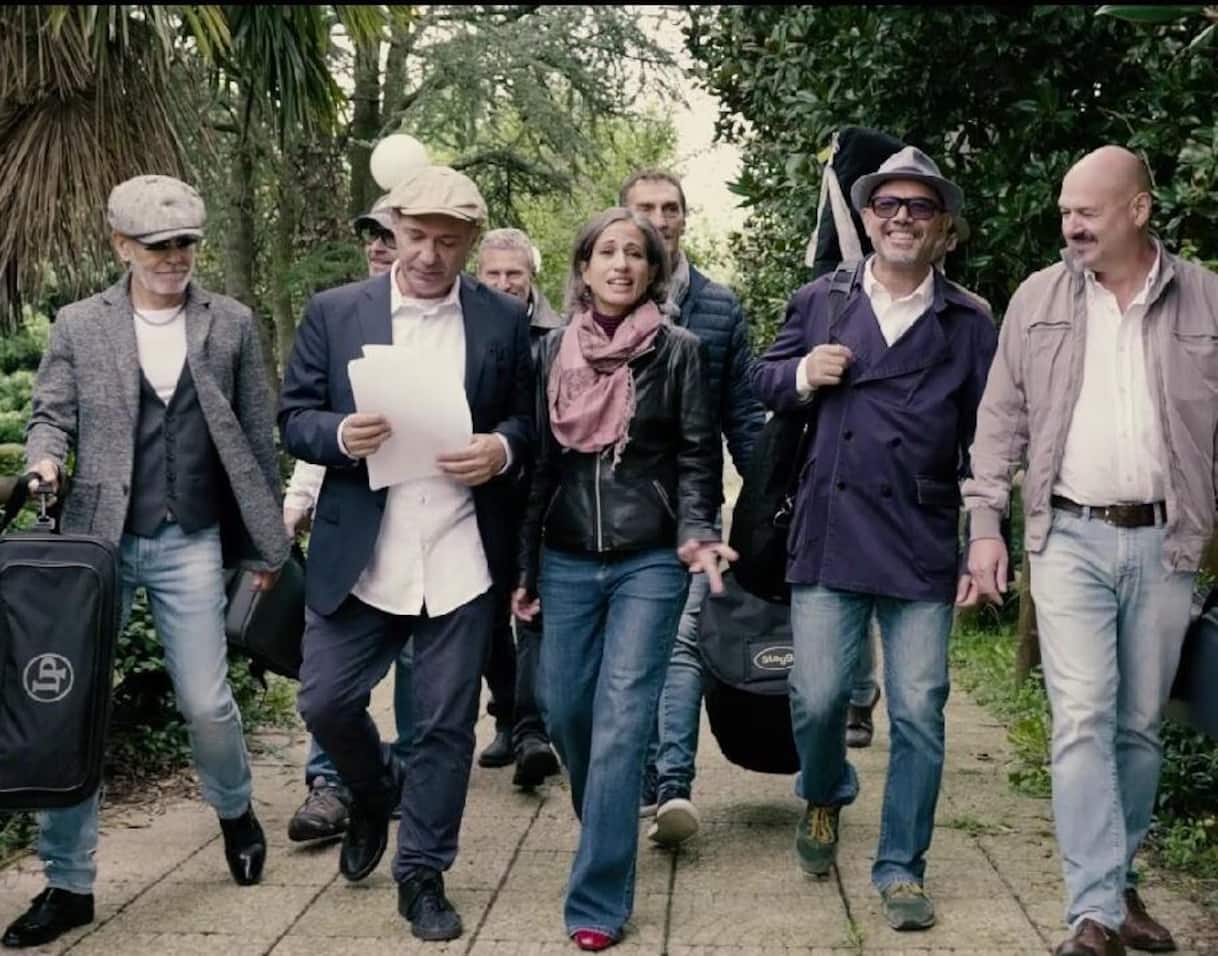 DescargaLab presentano il singolo Muy bonito se pone: il video