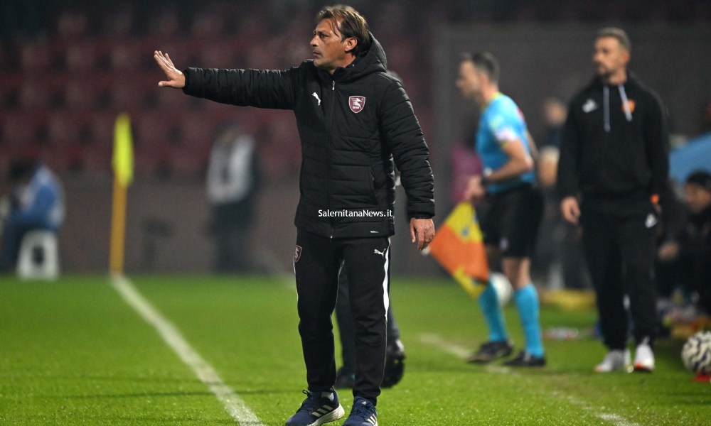 Raffaele duro: “Testa bassa e atteggiamento sbagliato. La tifoseria ha ragione” – Salernitana News