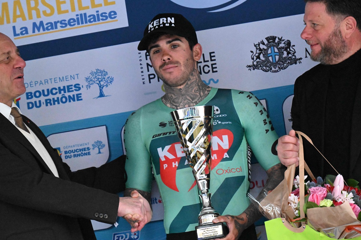 CicloMercato 2026, Francisco Galván si ferma dopo il licenziamento dalla Kern Pharma: "Lasciare la bicicletta non mi fa male, lo fa sentire di aver deluso i miei cari"