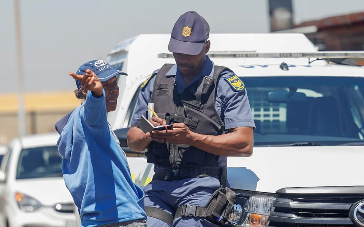 Sudafrica, sparatoria vicino a Johannesburg: 9 morti e diversi feriti