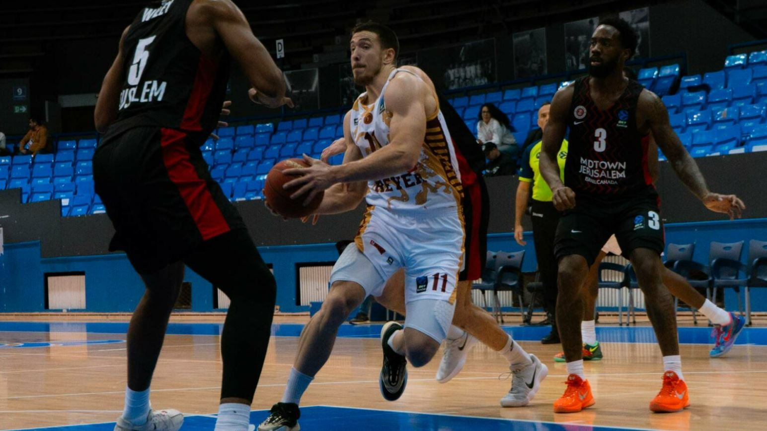 Reyer Venezia spenta, l'Hapoel Jerusalem è un rullo