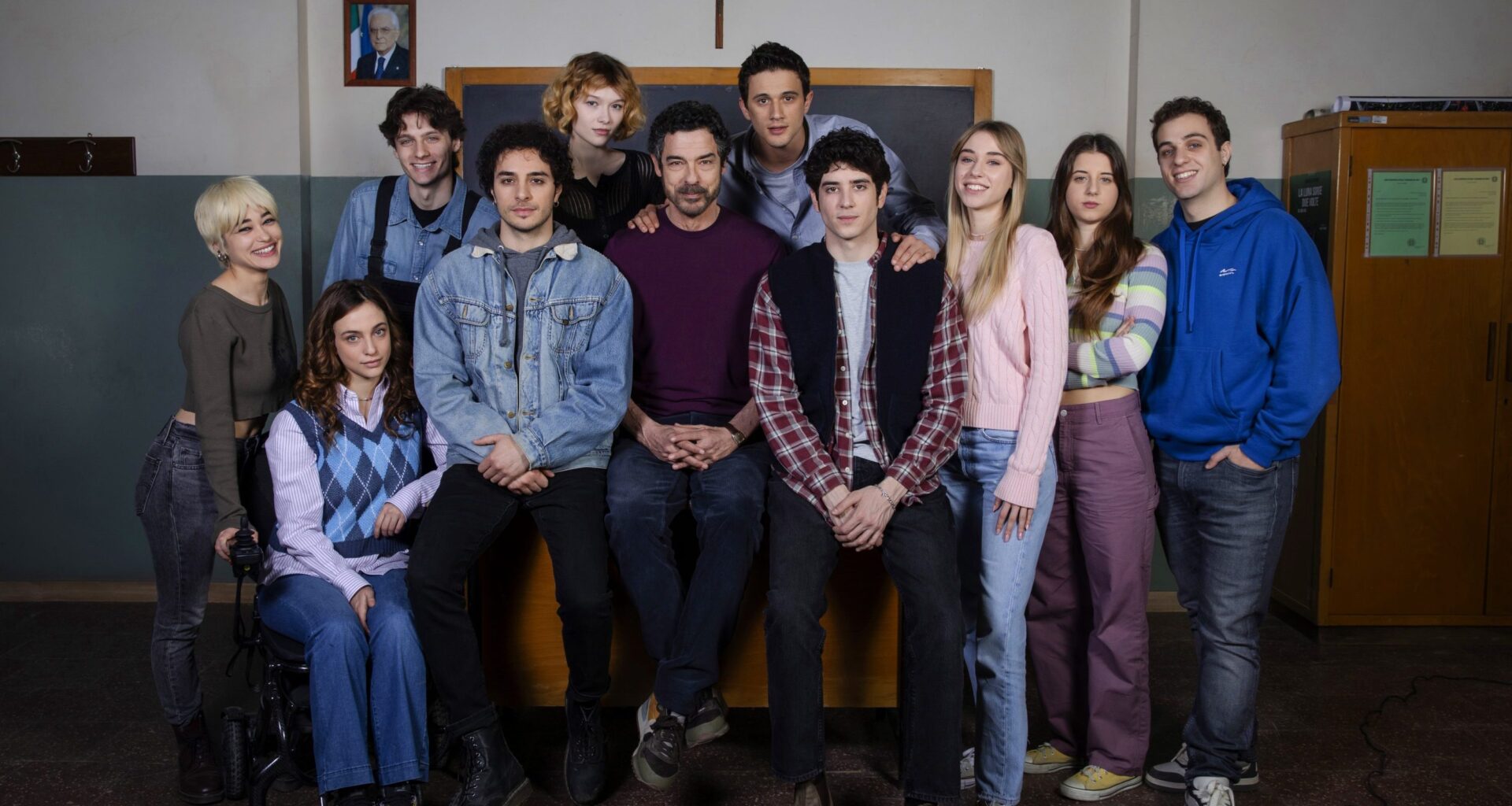 Ascolti TV | Giovedì 11 Dicembre 2025. Un Professore leader (20.7%), Una Nessuna Centomila si ferma al 16.3%