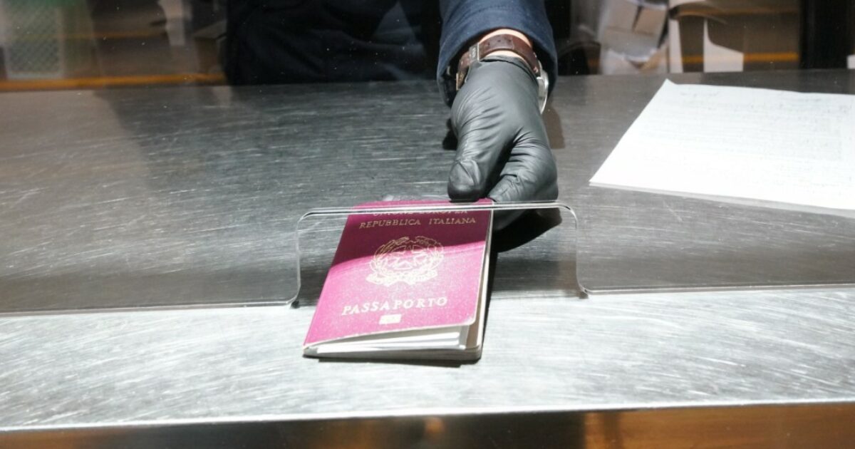 USA: obbligo di mostrare social degli ultimi 5 anni anche per i turisti italiani